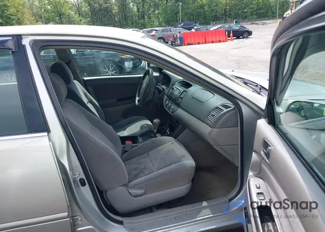 2005 Toyota Camry Le from USA, damaged, VIN 4T1BE32KX5U540011